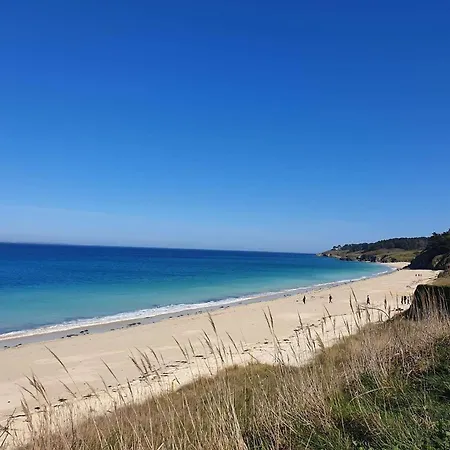Hébergement de vacances Maison Locmaria, 5 Pièces, 9 Personnes - Fr-1-418-18 *
